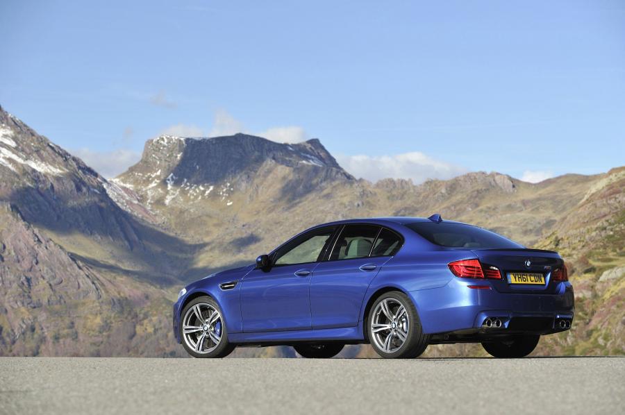  BMW M5 2012 года  (UK) (фото 12 из 27)